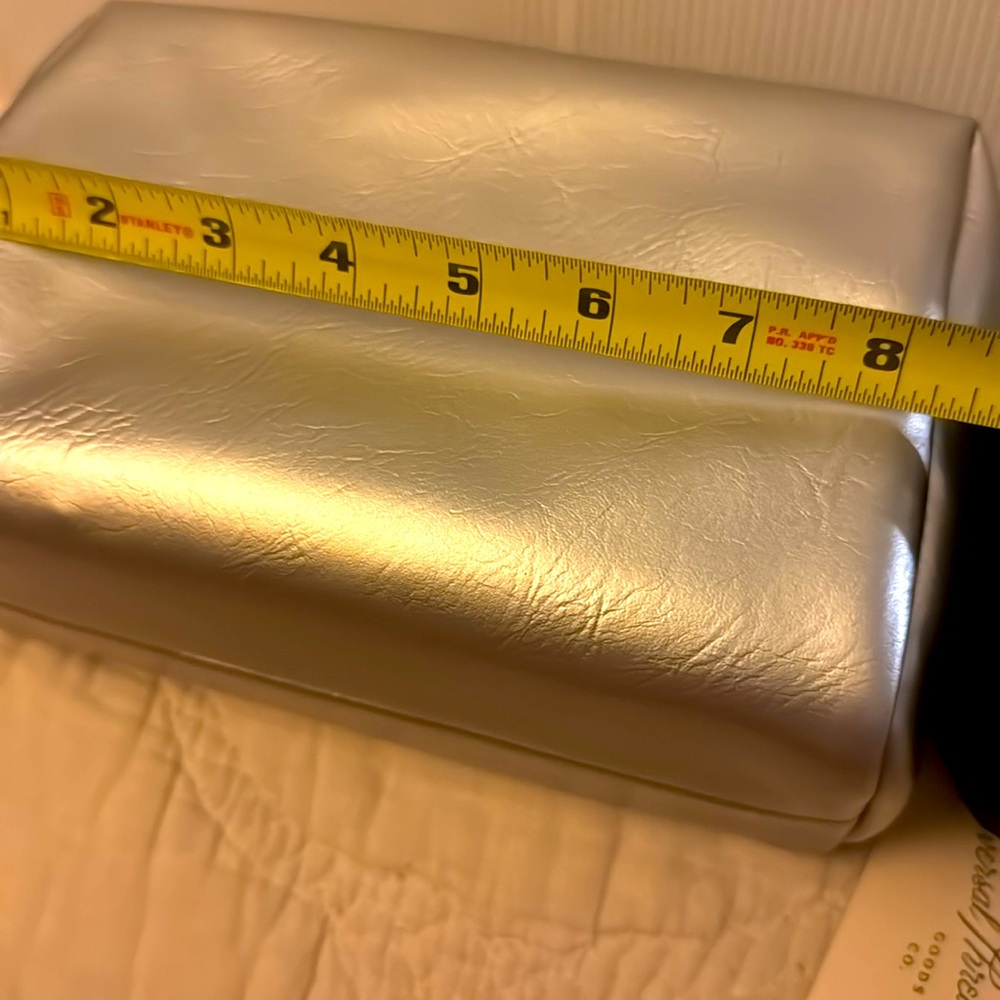 Universal Thread Goods Co. Cosmetic Bag - Picture 4 of 5